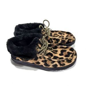 Hey dude Womens Ankle boots animal Prints Sz 8